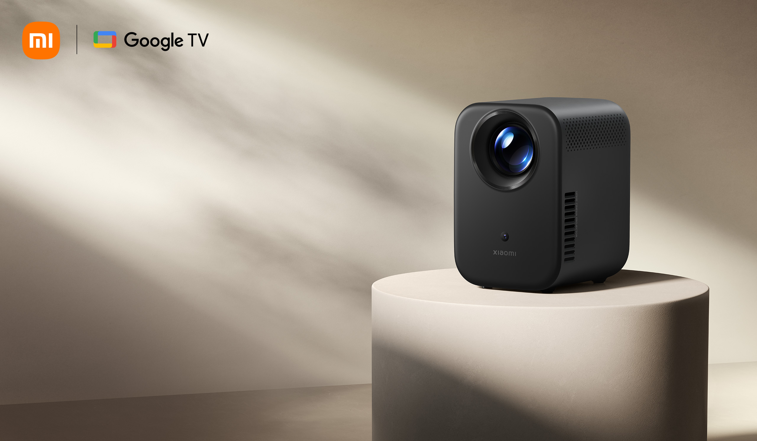 מקרן Xiaomi Smart Projector L1 שחור בעיצוב קומפקטי