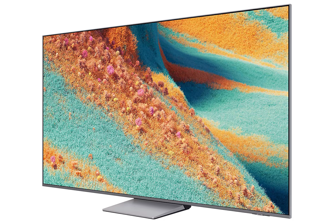 Samsung QN85F במבט אלכסוני