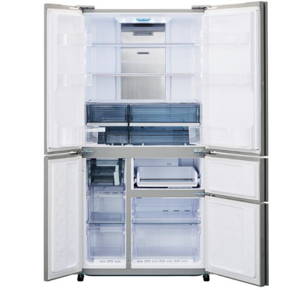 מקרר Sharp SJ-FP910BS עם דלתות פתוחות וחלוקה פנימית