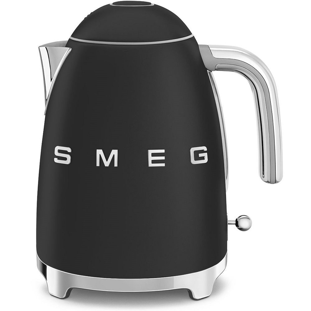 קומקום SMEG KLF03BLMEU שחור מט בעיצוב שנות ה-50 קומקום חשמלי SMEG KLF03BLMEU שחור מט 1.7 ליטר
