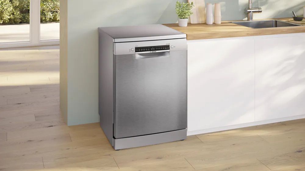 מדיח Bosch SMS4HTI03E נירוסטה משולב במטבח מודרני