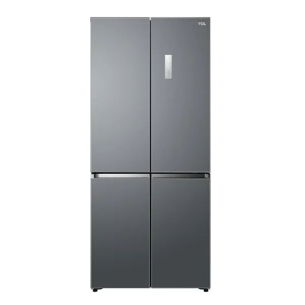 מקרר 4 דלתות TCL C635CDBN במטבח מודרני, דלתות סגורות מקרר 4 דלתות TCL C635CDBN במטבח מודרני, דלתות סגורות