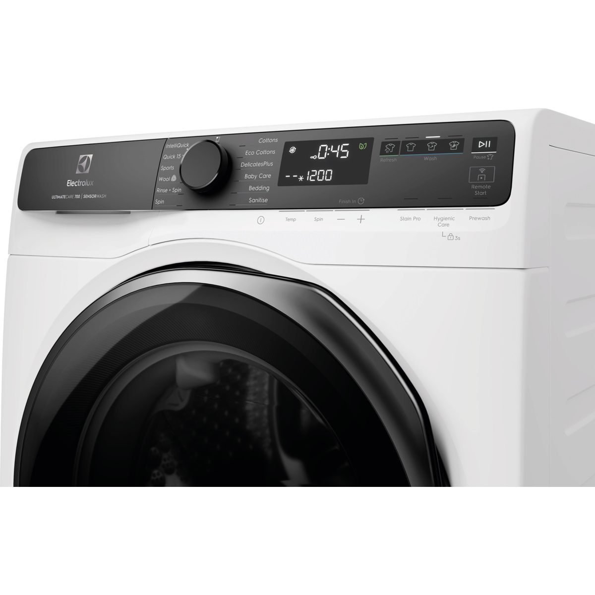 Electrolux EWF1143R7WC – לוח בקרה נוח, תצוגת LED ונעילת ילדים לשימוש בטוח Electrolux EWF1143R7WC – לוח בקרה ותצוגת LED עם פתח דלת קדמי רחב