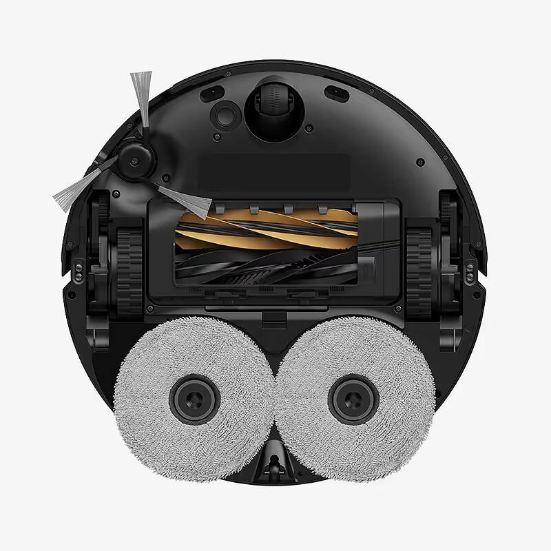 החלק התחתון של שואב שוטף רובוטי דרימי Dreame Matrix10 מראה את 2 הפדים של הניקוי והמברשת הכפולה