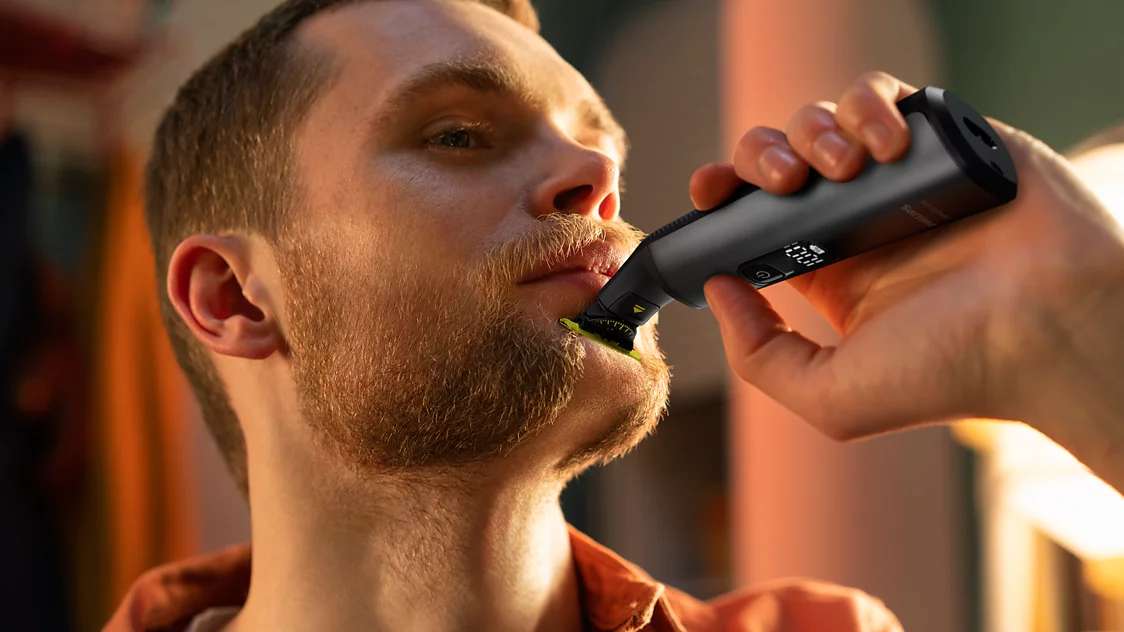 Philips OneBlade Pro 360 QP6552/15 - טיפוח הגוף ומגן עור אביזרי גוף ומגן עור Philips OneBlade Pro 360 QP6552/15