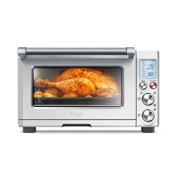 Sage the Smart Oven Pro SOV820BSS – מבט חזיתי טוסטר אובן Sage SOV820BSS נירוסטה במבט חזיתי עם עוף צלוי