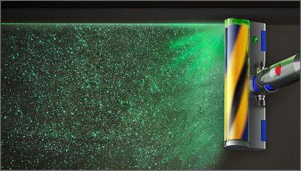 מברשת Dyson V12 Detect Slim מאירה אבק על רצפה