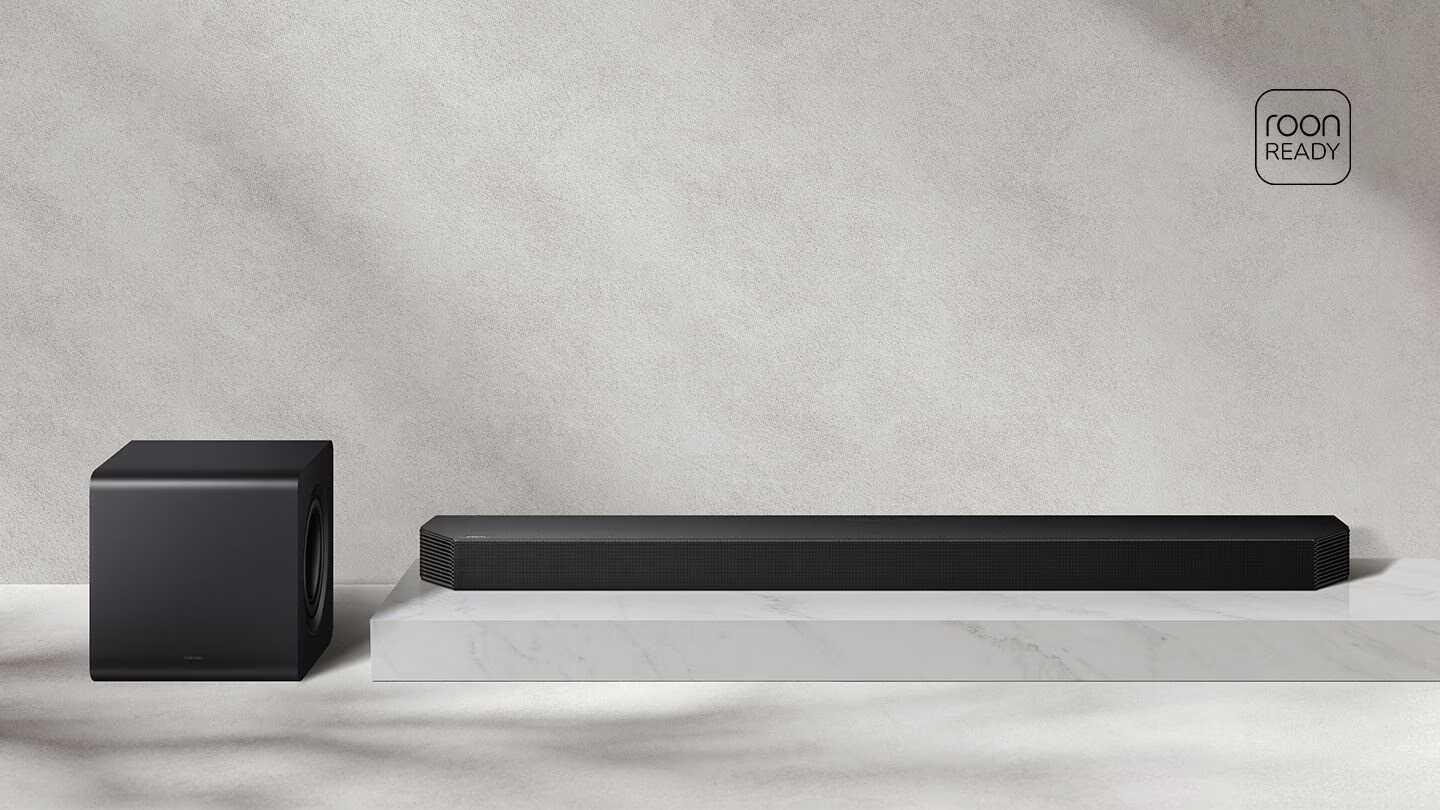 Samsung HW-Q800H חוויית 5.1.2 ו-Wireless Dolby Atmos Samsung HW-Q800H מקרן קול 5.1.2 עם רמקולים צדדיים ו-Wireless Dolby Atmos לחוויית שמע מרחבית