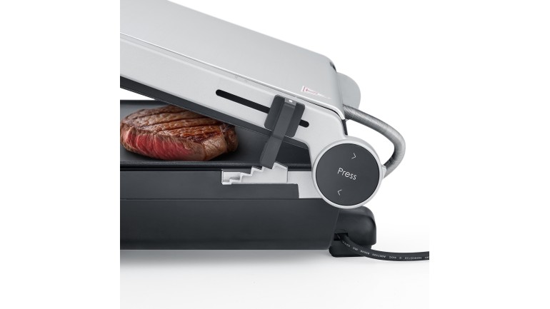 מנגנון התאמת גובה המכסה ב-CASO SteakMaster Pro