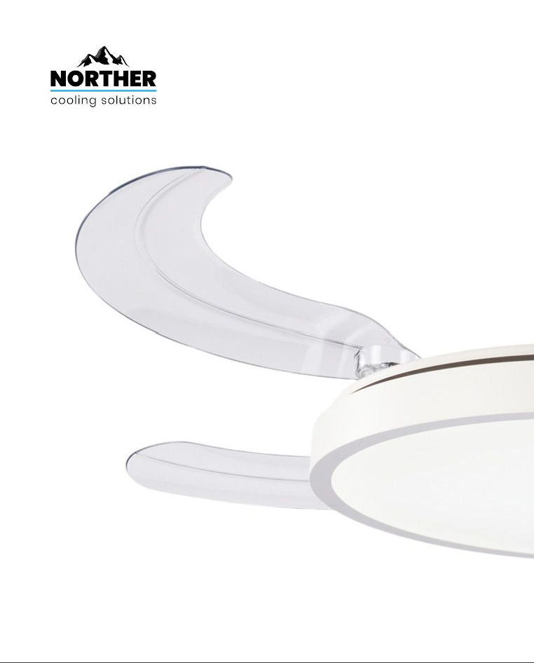 תקריב הכנפיים השקופות המעוגלות של מאוורר NORTHER ROSE