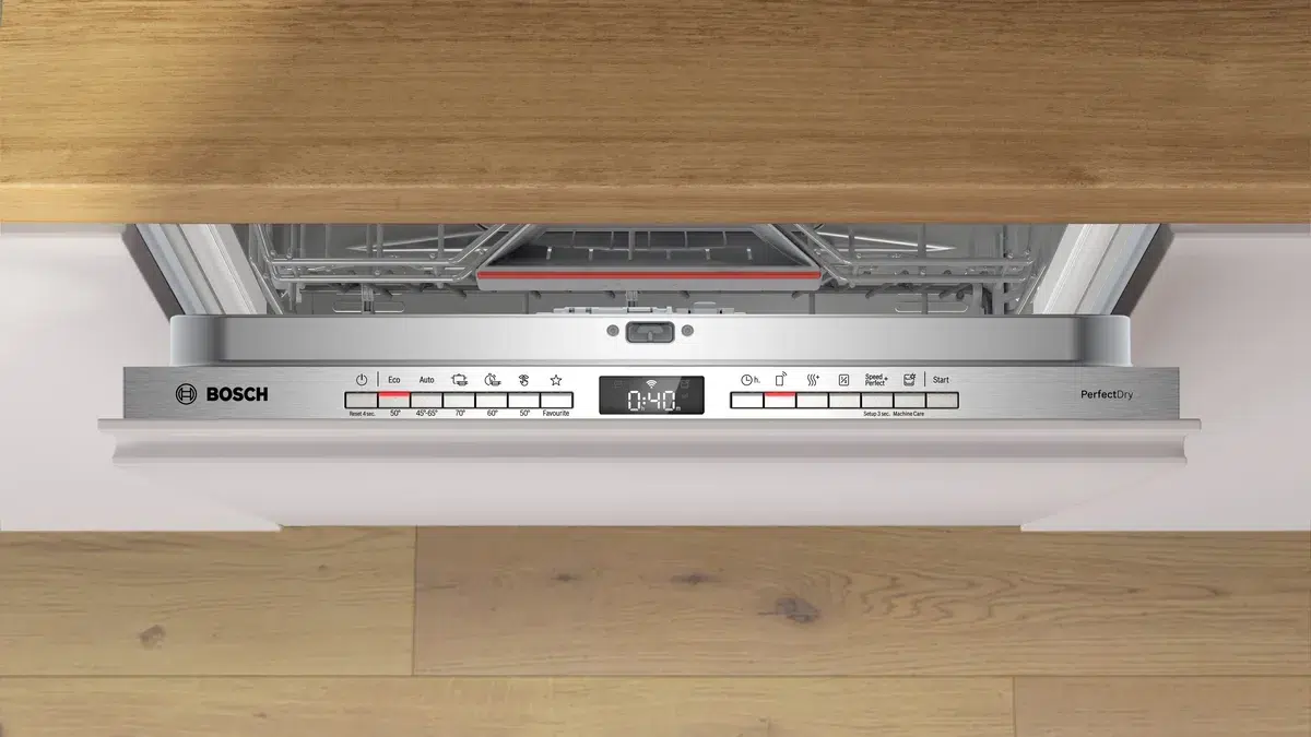 לוח הבקרה העליון של מדיח Bosch SMV6ZCX10E